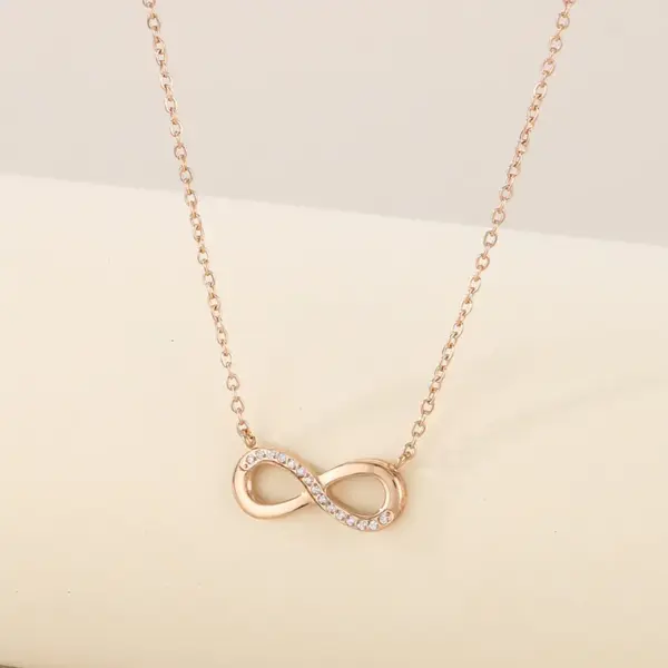 Wholesale PVD Coated 18K Gold Plated Infinity 304 Stainless Steel Basic Simple Style Classic Style Waterproof Non Tarnish 304 Stainless Steel Pendant Necklace