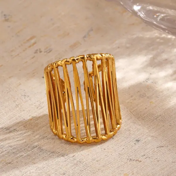 Wholesale Ion Plating (IP) 18K Gold Plated Lines 304 Stainless Steel Casual Rock Marine Style Waterproof Non Tarnish Open Rings