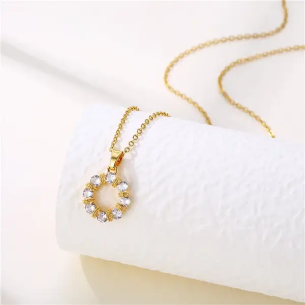 Wholesale Water Plating Vacuum Plating Real Gold Plated 18K Gold Four Leaf Clover Candy Fish 304 Stainless Steel Copper Retro Waterproof Non Tarnish Stainless Steel Pendant Necklace