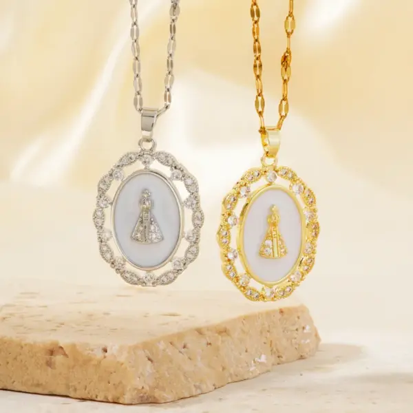 Wholesale Vacuum Plating K Gold Plated Round Virgin Mary 304 Stainless Steel Copper Vintage Style Religion Artistic 304 Stainless Steel Pendant Necklace