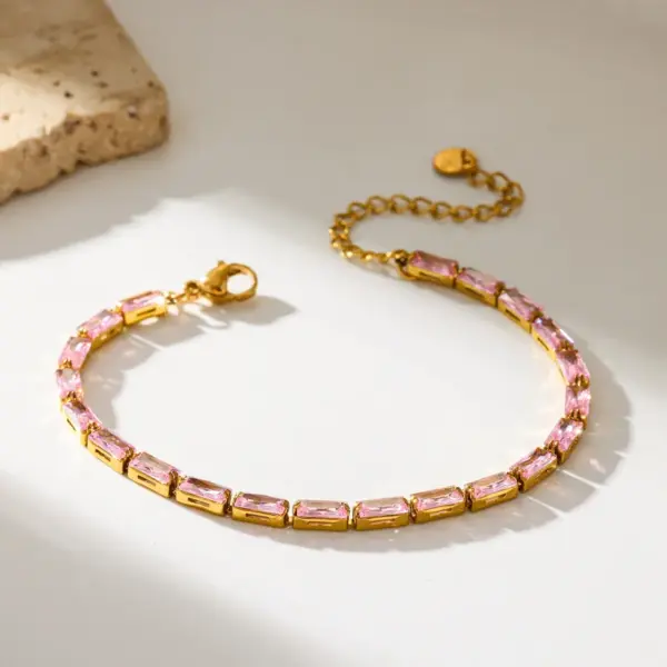Wholesale For Women Geometric Bracelets In 304 Stainless Steel With 18K Real Gold Plated Coating 0.03µm Featuring Zircon And Full Diamond Chain