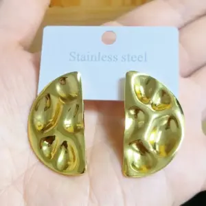 Gold Earrings082 / 18k