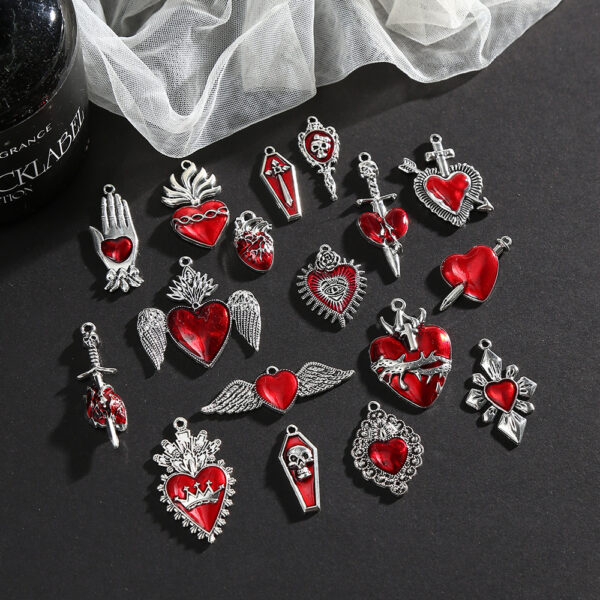 oly-b7afc4a53193ec2d6de94f02bce6fbc0 Wholesale Vintage red heart pendant