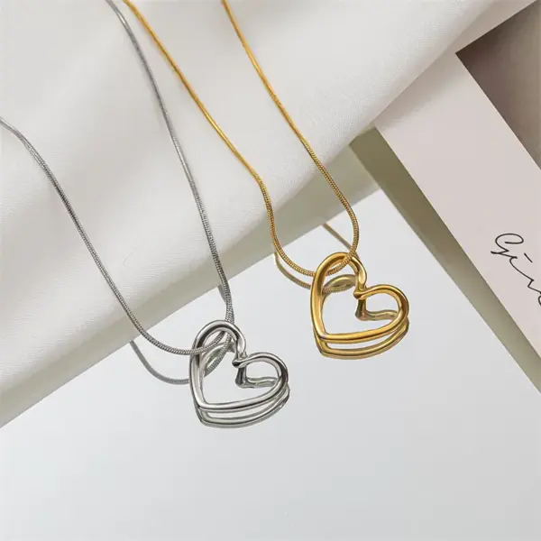 Wholesale 1 Piece Simple Style Heart Shape Titanium Steel Plating Necklace