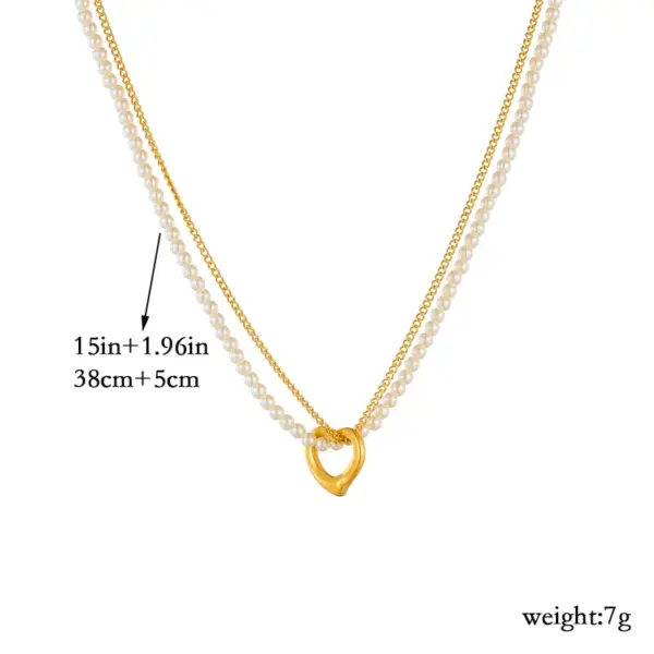 Wholesale PVD Coated 18K Gold Plated Heart Shape 304 Stainless Steel Vintage Style French Style Waterproof Non Tarnish 304 Stainless Steel Pendant Necklace