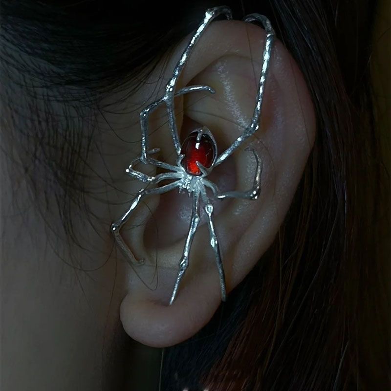Wholesale Cross-border Sweet Cool Ear Hanging Puncture Ear Clip Dark Black Niche High-end Hot Girls Cold Wind Punk Earrings