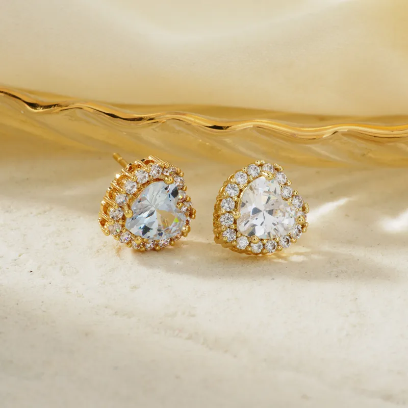 Wholesale 1 Pair Sweet Simple Style Heart Shape Plating Inlay Copper Zircon Silver Plated Ear Studs