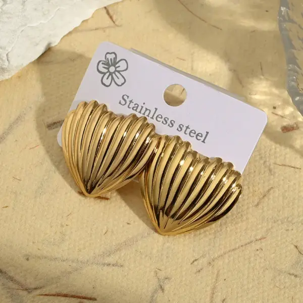 Wholesale 1 Pair/Package Casual Modern Style Simple Style Triangle Red Heart Rectangle Handmade Polishing Plating 201 Stainless Steel Imitation Gold Earrings