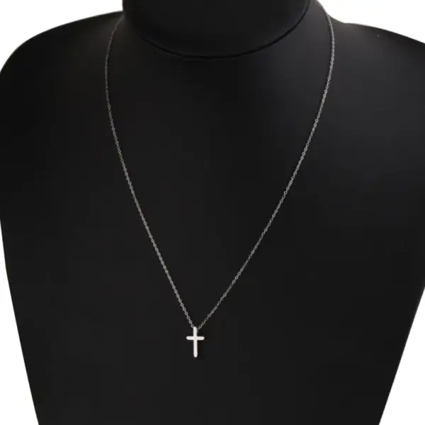 PVD Coated 18K Gold Real Gold Plated Cross Customization Laser Engraving 304 Stainless Steel Lady Shiny Waterproof Non Tarnish 304 Stainless Steel Pendant Necklace