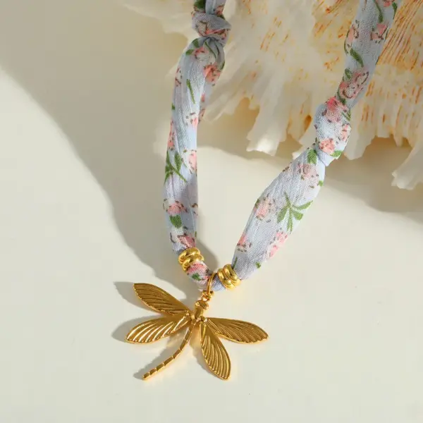 Wholesale Fresh Floral Stainless Steel 18K Gold Butterfly Dragonfly Pendant Cloth Strip Necklace Elegant Casual Vintage Style For Women