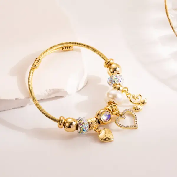 Wholesale Artistic Shiny Heart Shape 304 Stainless Steel Alloy Gold Plated Rhinestones Bangle In Bulk