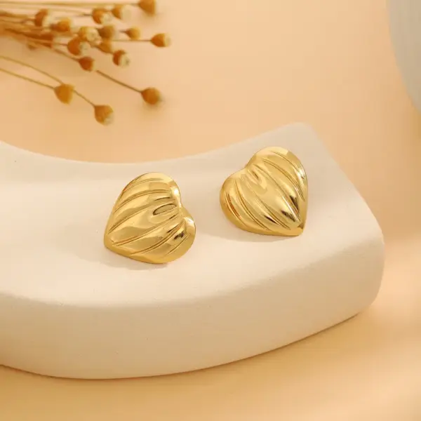 Wholesale 1 Pair Casual Simple Style Streetwear Waves Heart Shape Flower Plating 304 Stainless Steel Ear Studs