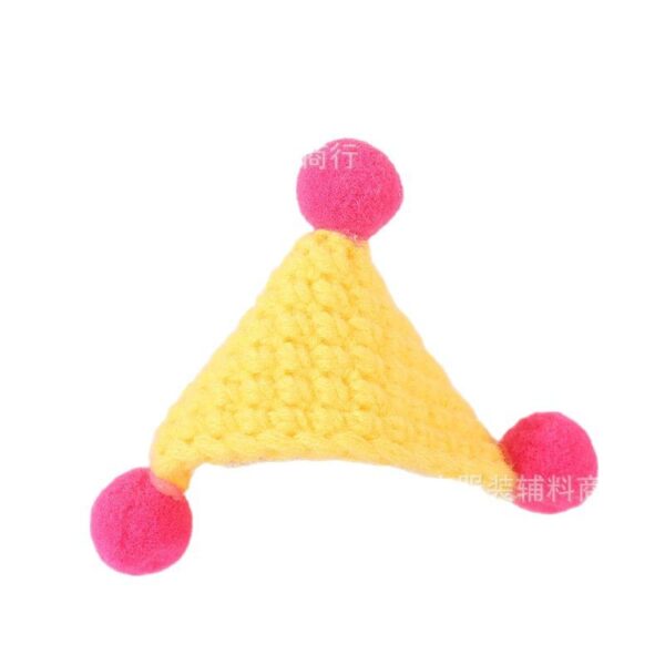 Wholesale Mini Knitted Pet Doll Decorative Triangle Hat Cute Pet Accessories Small Hat DIY Wool Doll Accessories