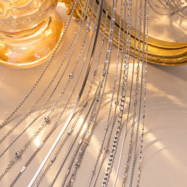 Wholesale Fashionable Titanium Steel Basic Chain Necklace Women's Simple Luxury Stainless Steel Chain Accessory Set Collection