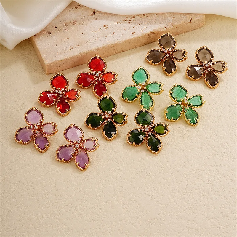 Wholesale 1 Pair Nordic Style Sweet Flower Plating Inlay Copper Zircon K Gold Plated Ear Studs