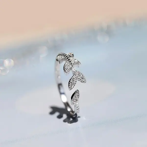 Wholesale Simple Style Classic Style Leaf Copper No Inlaid Women'S Rings