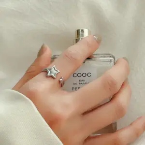 A11Y / Adjustable Opening