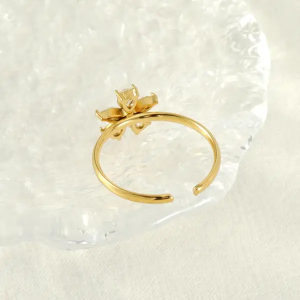 Wholesale PVD Coated 18K Gold Plated Flower 304 Stainless Steel Elegant Waterproof Non Tarnish Open Rings