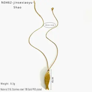 Gold No. 5 Cross Chain Small Fish / One Size