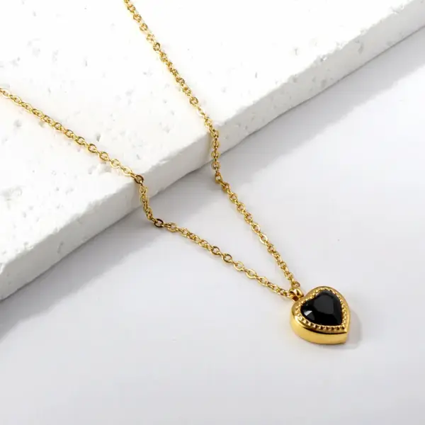 Wholesale Sweet Heart Shape Stainless Steel Plating Inlay Zircon Gold Plated Pendant Necklace
