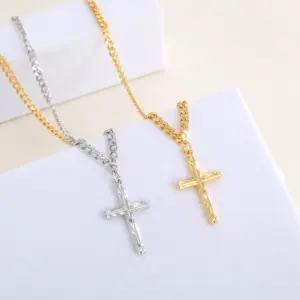 Wholesale Minimalist Elegant Necklace For Women, 18K Gold Plated Hammered Cross Pendant Necklace