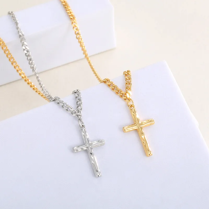 Wholesale Minimalist Elegant Necklace For Women, 18K Gold Plated Hammered Cross Pendant Necklace