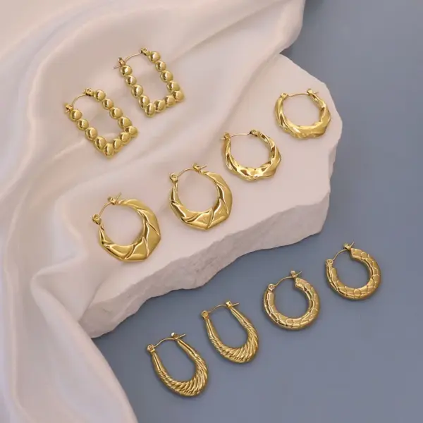 Wholesale 1 Pair Simple Style Round Heart Shape Rectangle Plating 304 Stainless Steel 18K Gold Plated Earrings