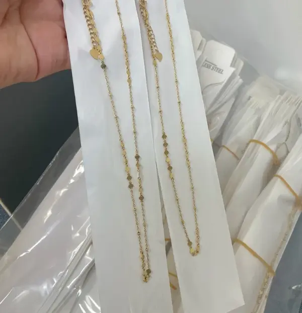 Wholesale 304 Stainless Steel Solid Color PVD Coated 18K Real Gold Plated Simple Style Waterproof Non Tarnish Plating Cable Chain Lobster Trigger Clasp Closure Gold Necklace