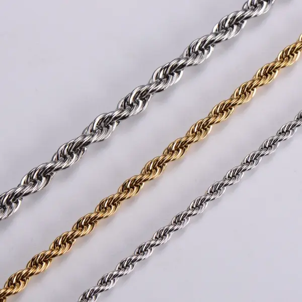 PVD Coated 18K Gold Plated Insect 304 Stainless Steel Hip-Hop Waterproof Non Tarnish 304 Stainless Steel Necklace