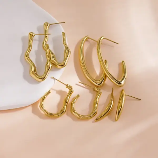 Wholesale PVD Coated 14K Gold Real Gold Plated Solid Color 304 Stainless Steel Modern Style Simple Style Waterproof Non Tarnish Ear Studs