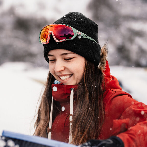 Wholesale Cross-border European and American winter hats, women's thick warm knitted hats, men's cycling and skiing windproof fleece-lined warm hats.