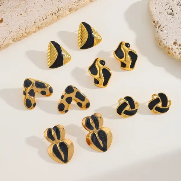 Wholesale Geometric Irregular Stainless Steel 18K Gold Plated Earrings Fashionable Casual Elegant Triangle Circle Women's Earrings