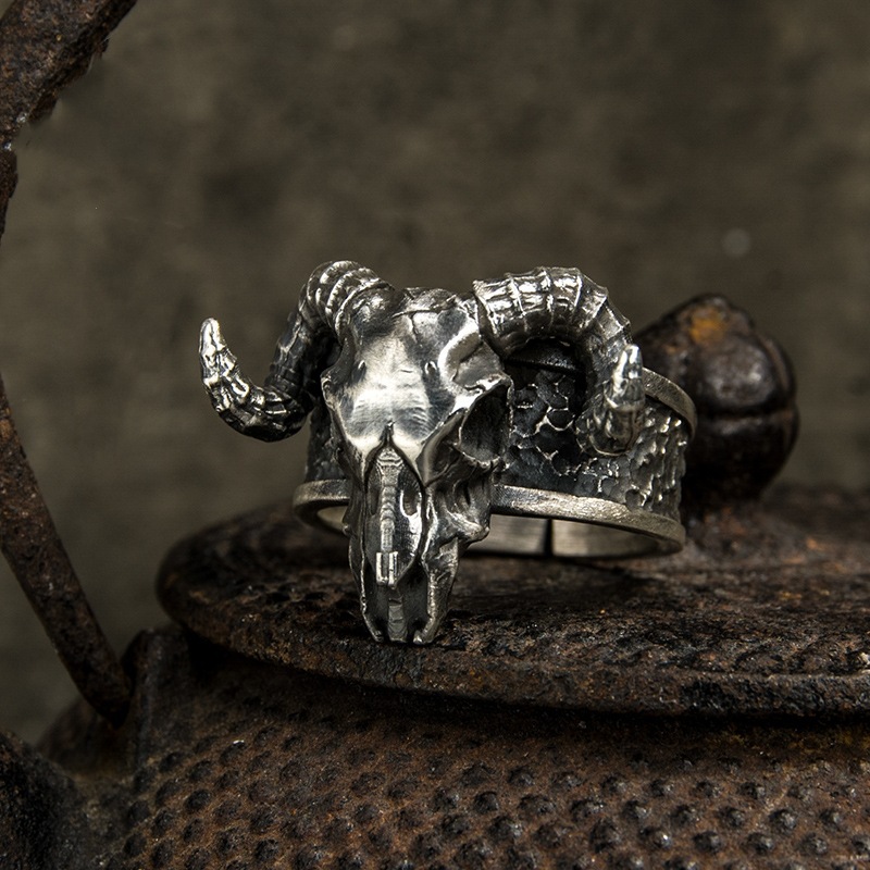 Wholesale Vintage Black Goat Opening Ring Gram Dark Devil Satan Niche Exaerated Personality Male Finger Ring Aessories