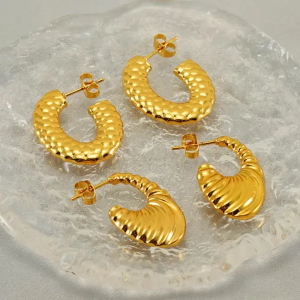 Wholesale 1 Pair Elegant Water Droplets Polishing Gold Plated Stainless Steel Titanium Steel 18K Gold Plated Earrings