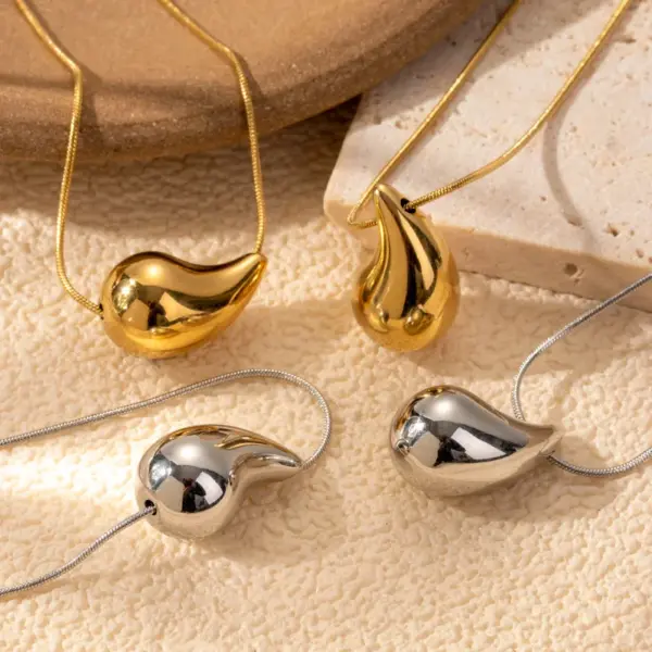 PVD Coated Water oplets 304 Stainless Steel Vintage Style Simple Style Waterproof Non Tarnish Jewelry Set