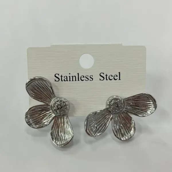 Wholesale 1 Pair Simple Style Classic Style Flower Plating 304 Stainless Steel 18K Gold Plated Ear Studs