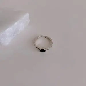 XTY069 / Adjustable Opening