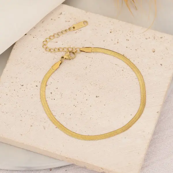 Lady Simple Style Commute Heart Shape Stainless Steel 18K Gold Plated Bracelets In Bulk