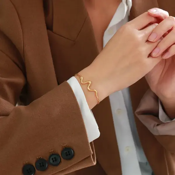 PVD Coated Real Gold Plated 18K Gold Round 304 Stainless Steel Simple Style Waterproof Non Tarnish 304 Stainless Steel Bracelets