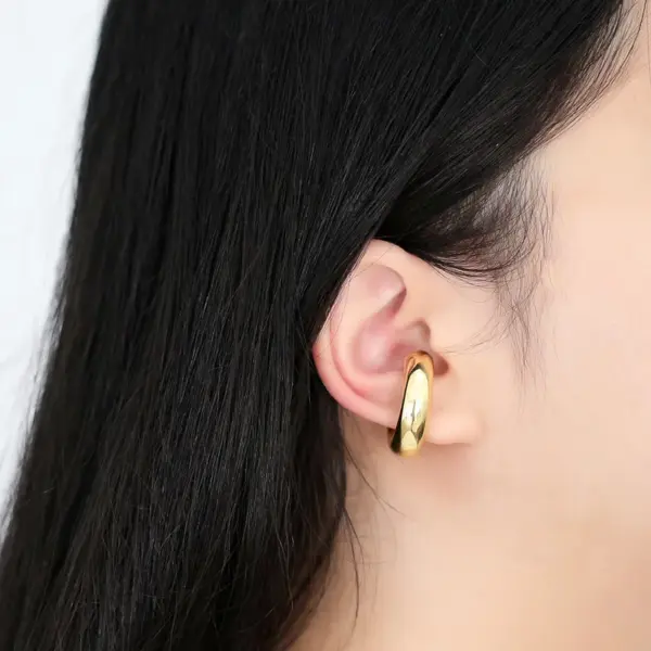 1 Pair Simple Style Round Plating Inlay Copper Zircon 18k Gold Plated Ear Cus