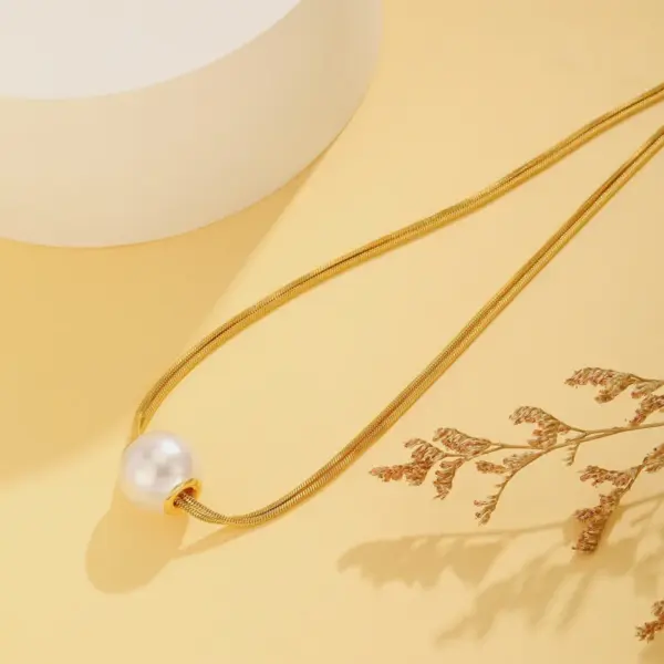 Wholesale PVD Coated Real Gold Plated 18K Gold Devil's Eye Heart Shape Flower Titanium Steel Simple Style Waterproof Non Tarnish Titanium Steel Necklace