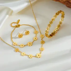 Stud Earrings Bracelet Necklace Bracelet