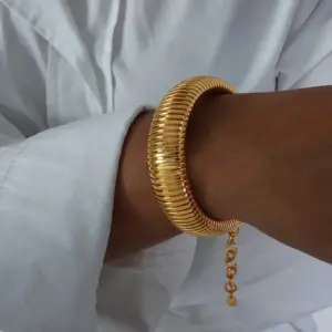 E424-578 Gold Bracelet-1.6cm