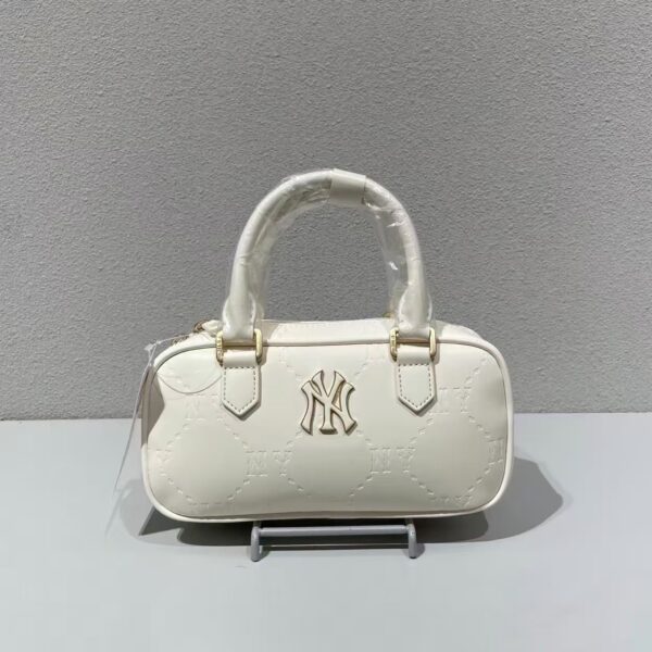 Wholesale Korean Mb Bag New Boston Handbag Fashion Trendy Crossbody Bag Versatile Casual Shoulder Bag Business Bag