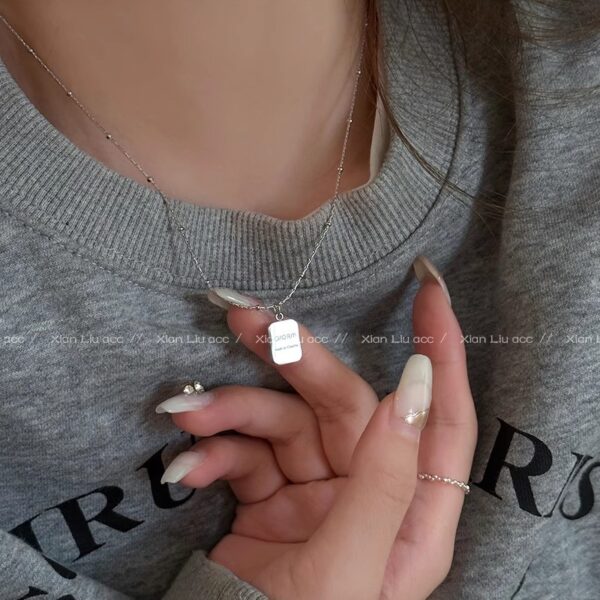 Wholesale European and American Simple Square Letter Titanium Steel Necklace Women's Niche Fashion All-match Necklace Light Luxury High-end Clavicle Chain