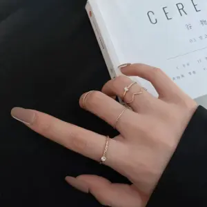 J178 Gold and White / Adjustable opening