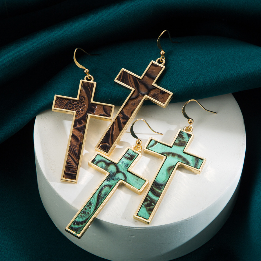 Wholesale Amazon pular earrings Bohemian gold-plated leopard leather cross trendy earrings simple party earrings