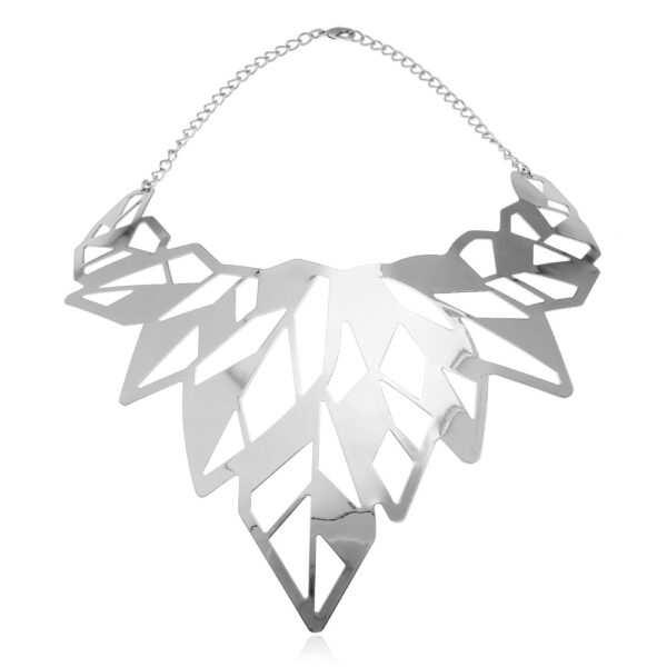 Wholesale exaerated hollow smooth leaf necklace metal big brand necklace collar women fashion jewelry