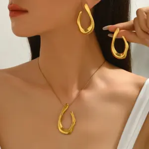 304 Stainless Steel Irregular Electroplating PVD Coated 18K Gold Plated Imitation Gold Casual Exaggerated Streetwear Twisted Rope Chain Gold Earrings Necklace Jewelry Set