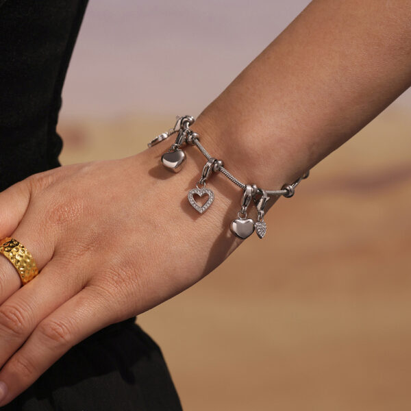 Wholesale Enigma Europe and the United States personality round beads love bright zircon bracelet ins style stainless steel 18K gold fashion jewelry